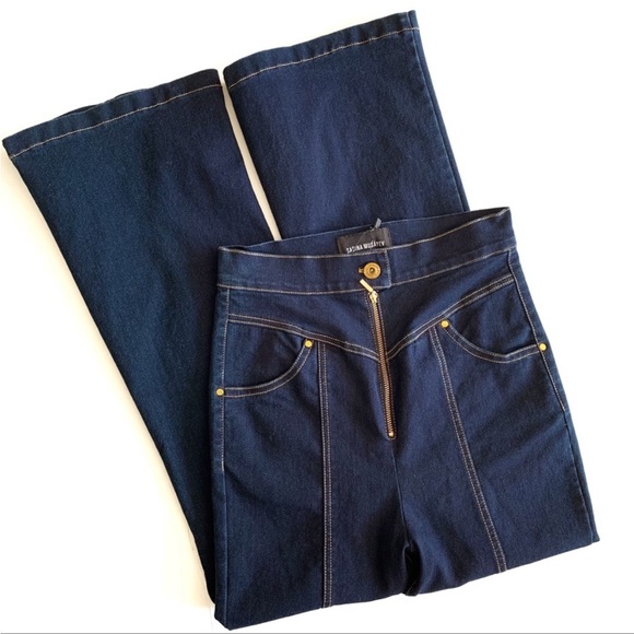 Sabina Musayev | High Rise Zip Front Crop Capri Jeans - Picture 4 of 8